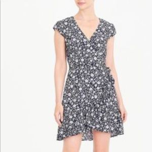 Adorable J Crew x Mercantile floral wrap dress size 14